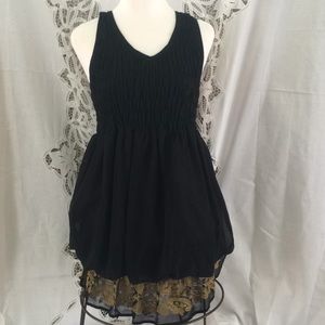 Twelve by Twelve Los Angeles